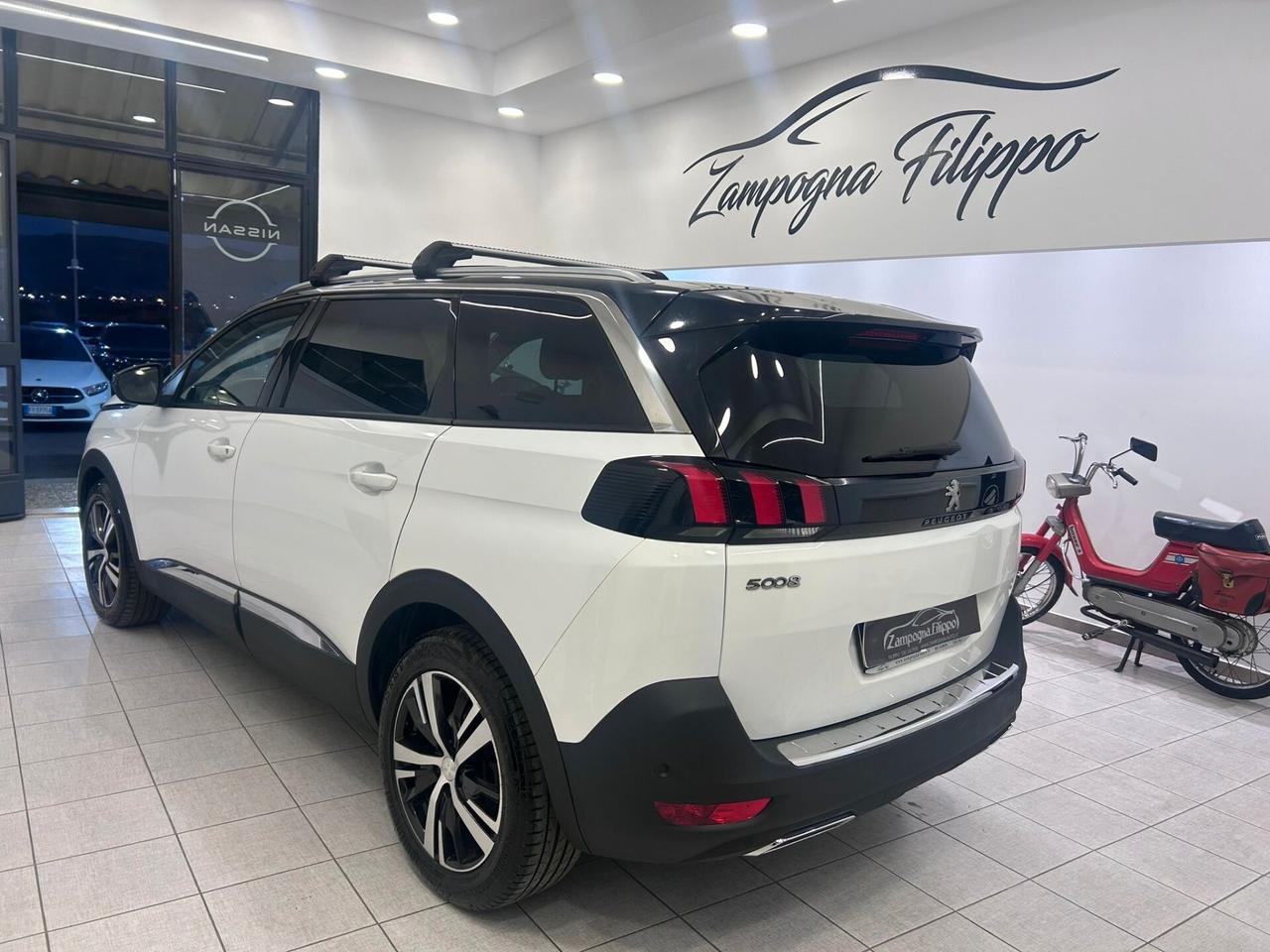 Peugeot 5008 1.5 hdi 130cv Allure 7p TETTO 2018