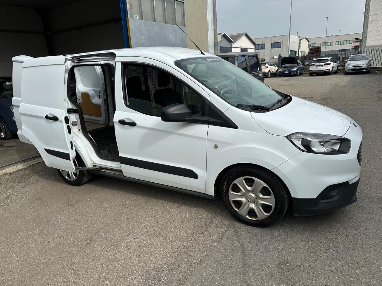 FORD TRANSIT COURIER