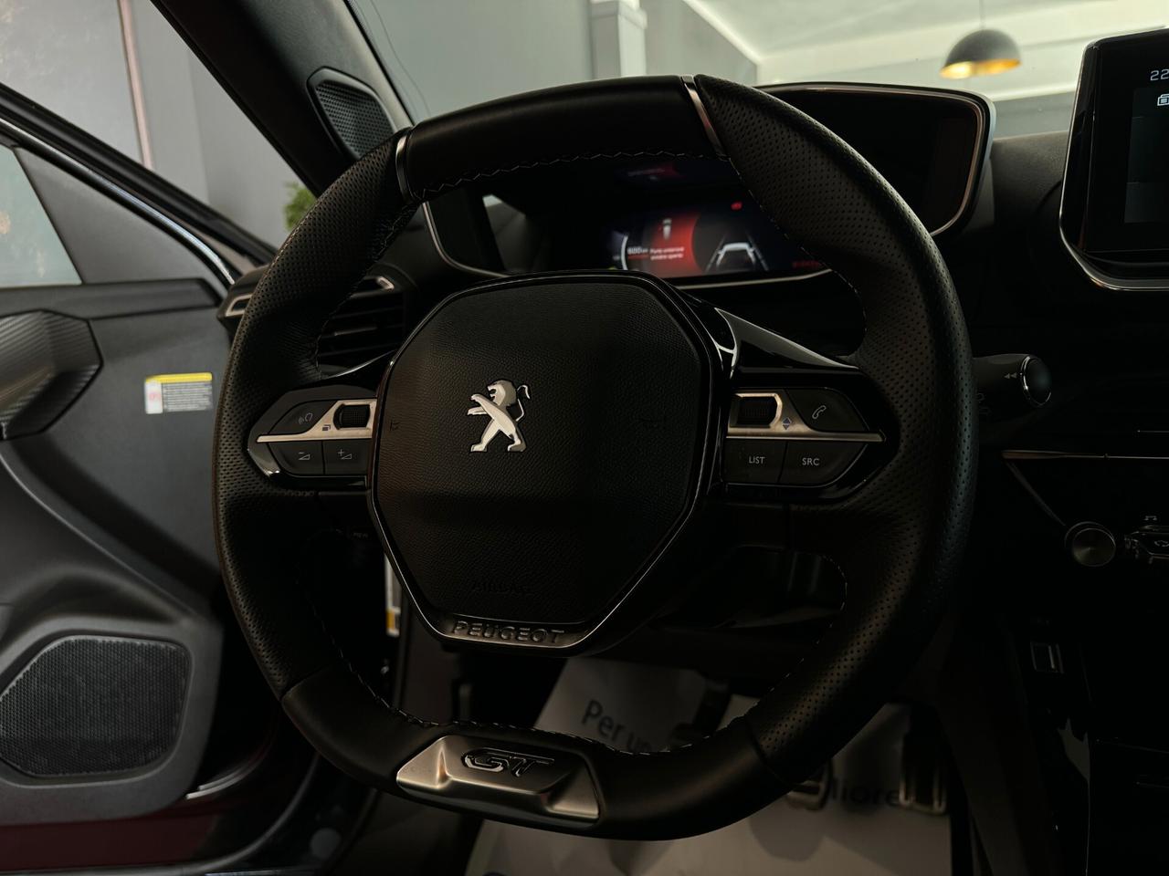 PEUGEOT 2008 1.5 BLUEHDI 110CV GT 2022