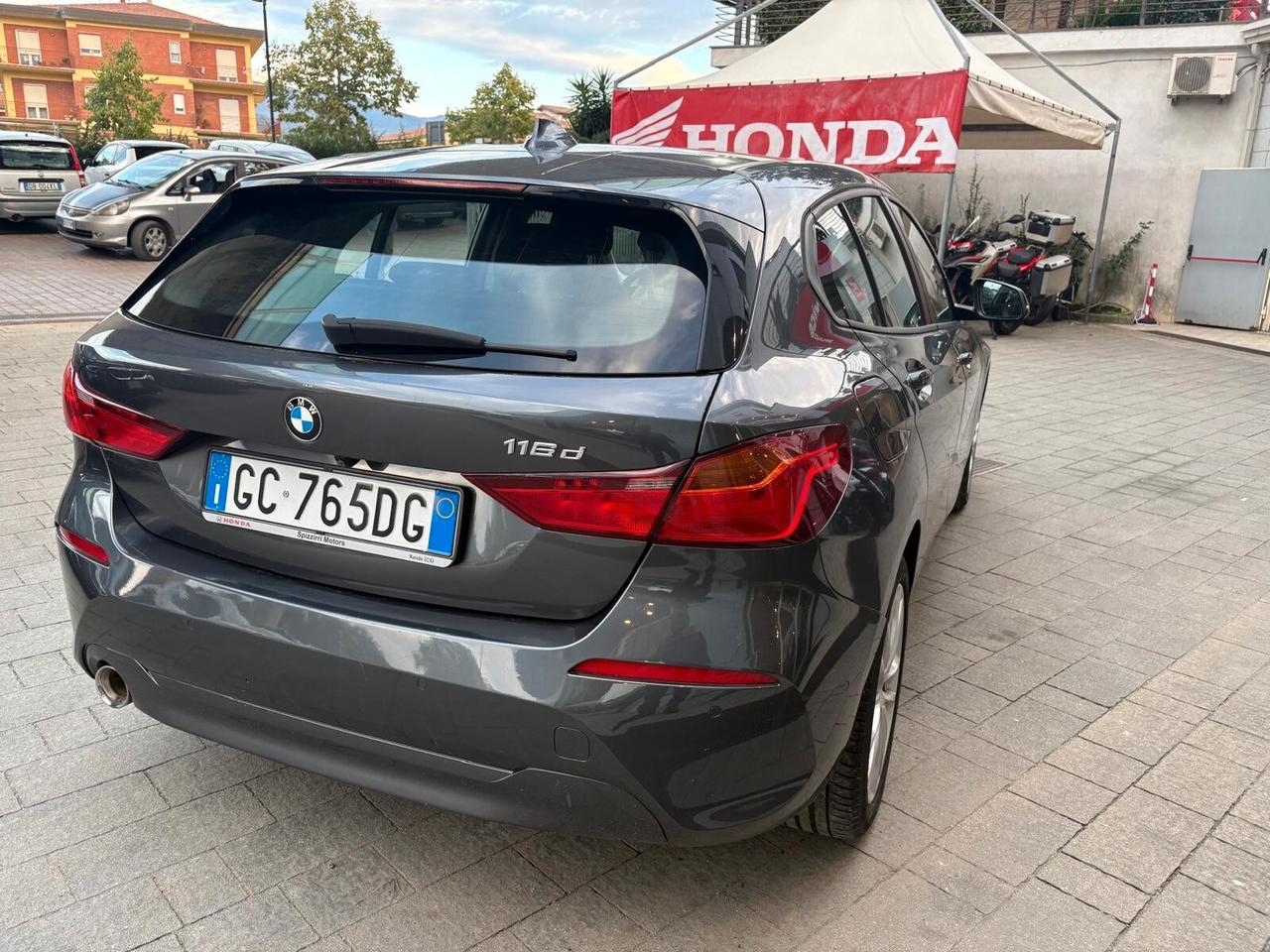 Bmw 116 116d 5p. Business Advantage