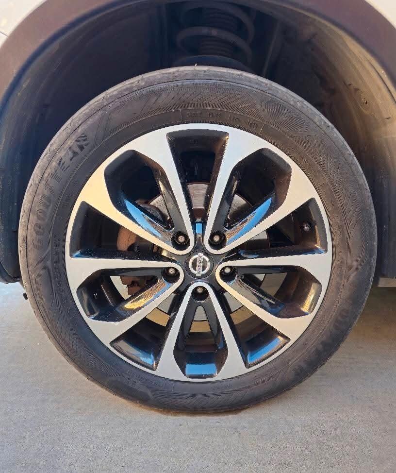 Nissan Qashqai 1.5 dCi DPF Tekna