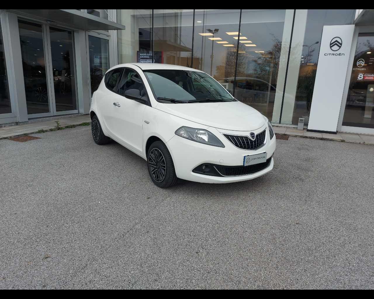 LANCIA Ypsilon 3ª serie - Ypsilon 1.0 FireFly 5 porte S&S Hybrid Gold