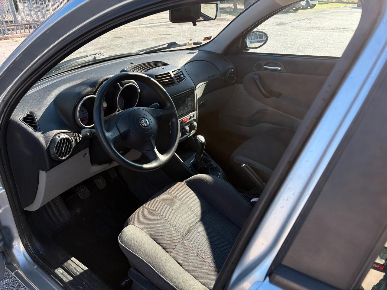 Alfa Romeo 147 1.6i 120CV 16V Twin Spark cat 5p. Progression