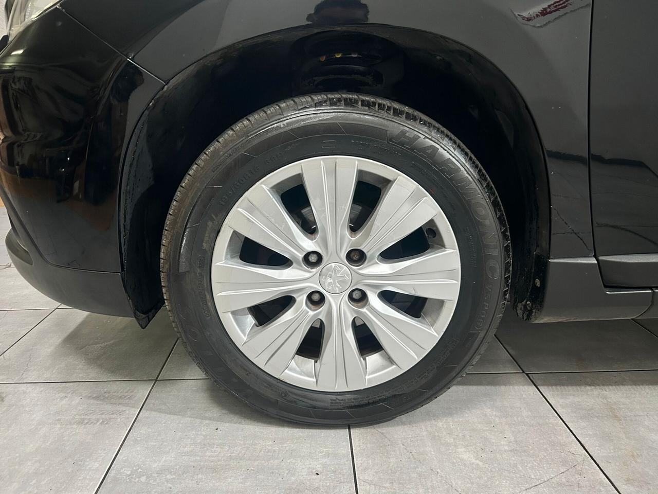 Peugeot 2008 BlueHDi 100 RESTILYNG
