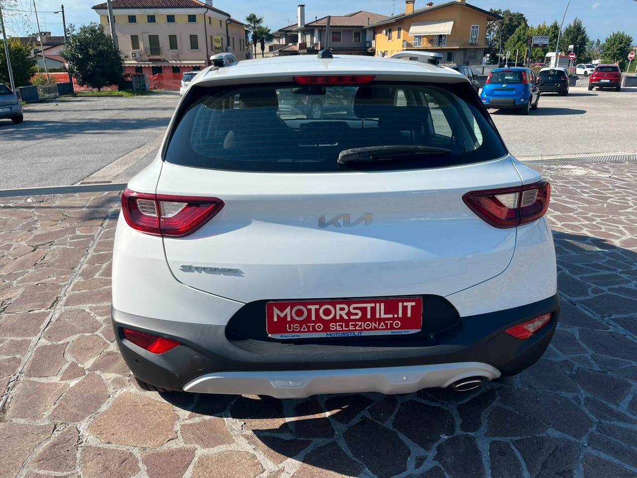Kia Stonic 1.0 T-GDi 120 CV MHEV DCT Style Neopatentati