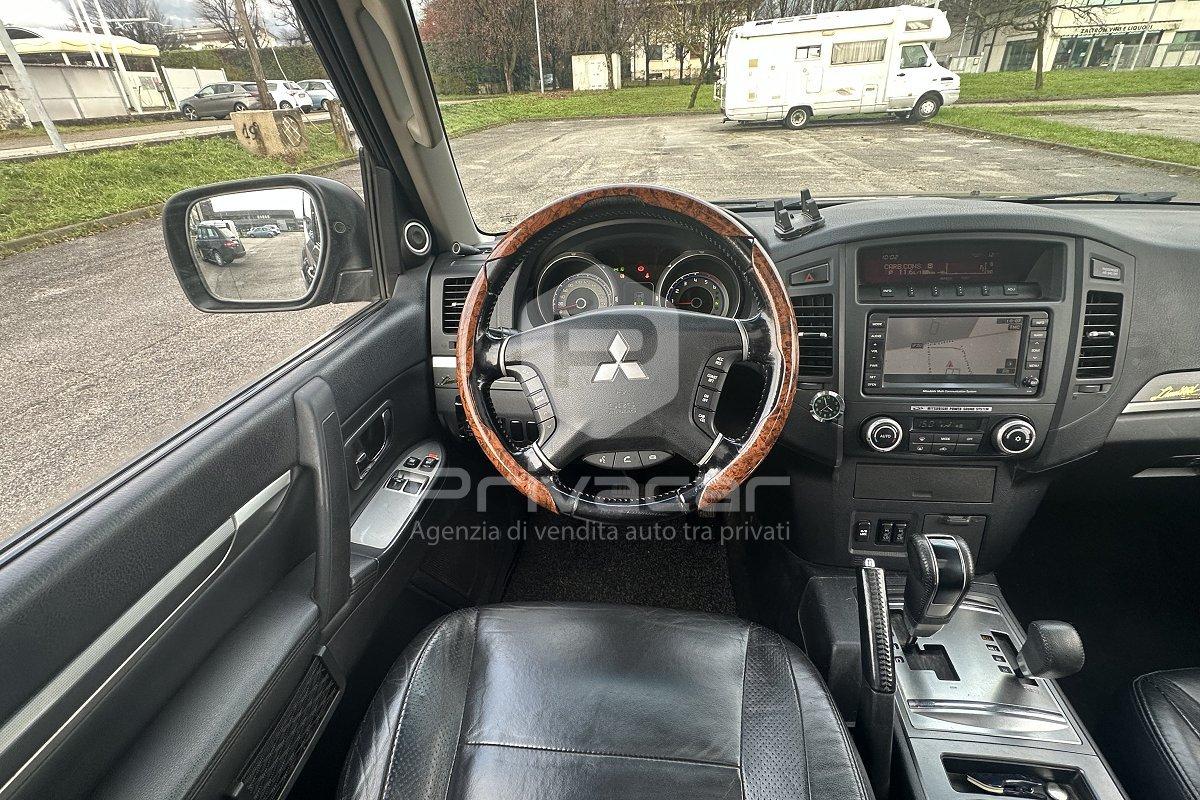 MITSUBISHI Pajero 3.2 DI-D 16V aut. 3p. Instyle DPF