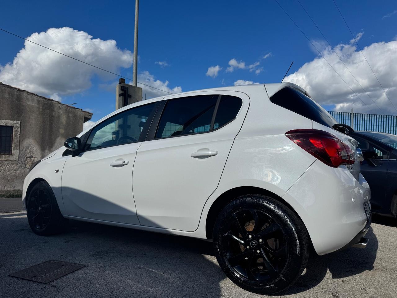 Opel Corsa 1.4 90CV GPL Tech 5 porte b-Color