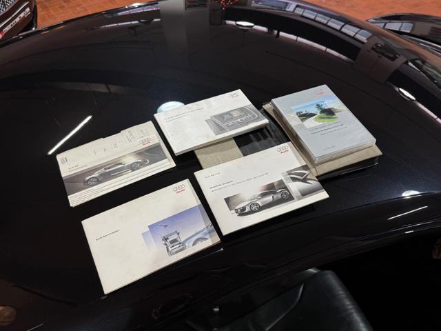 AUDI R8 4.2 V8 FSI Quattro-Tagliandi Audi-Book Service