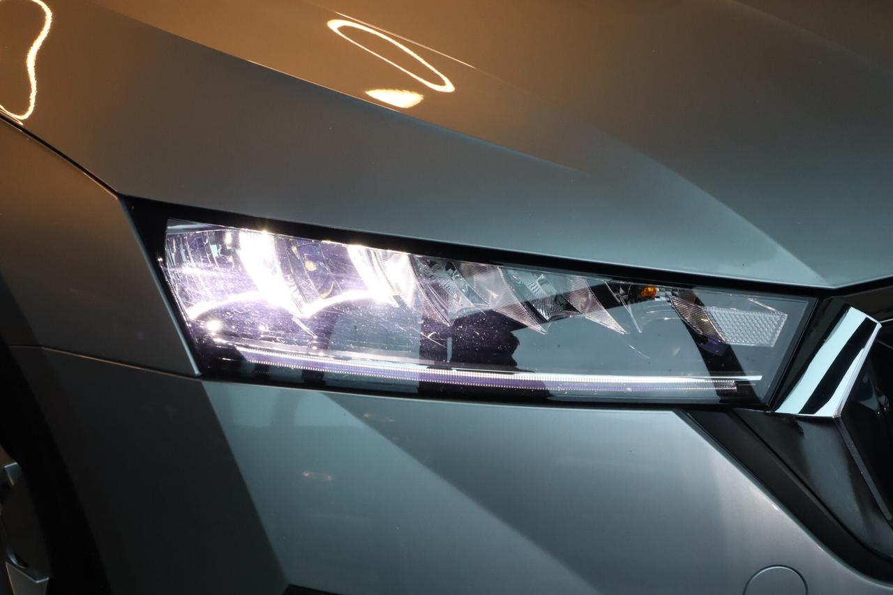 Skoda Octavia 2.0 TDI 115CV WAGON AMBITION DSG ACC LED