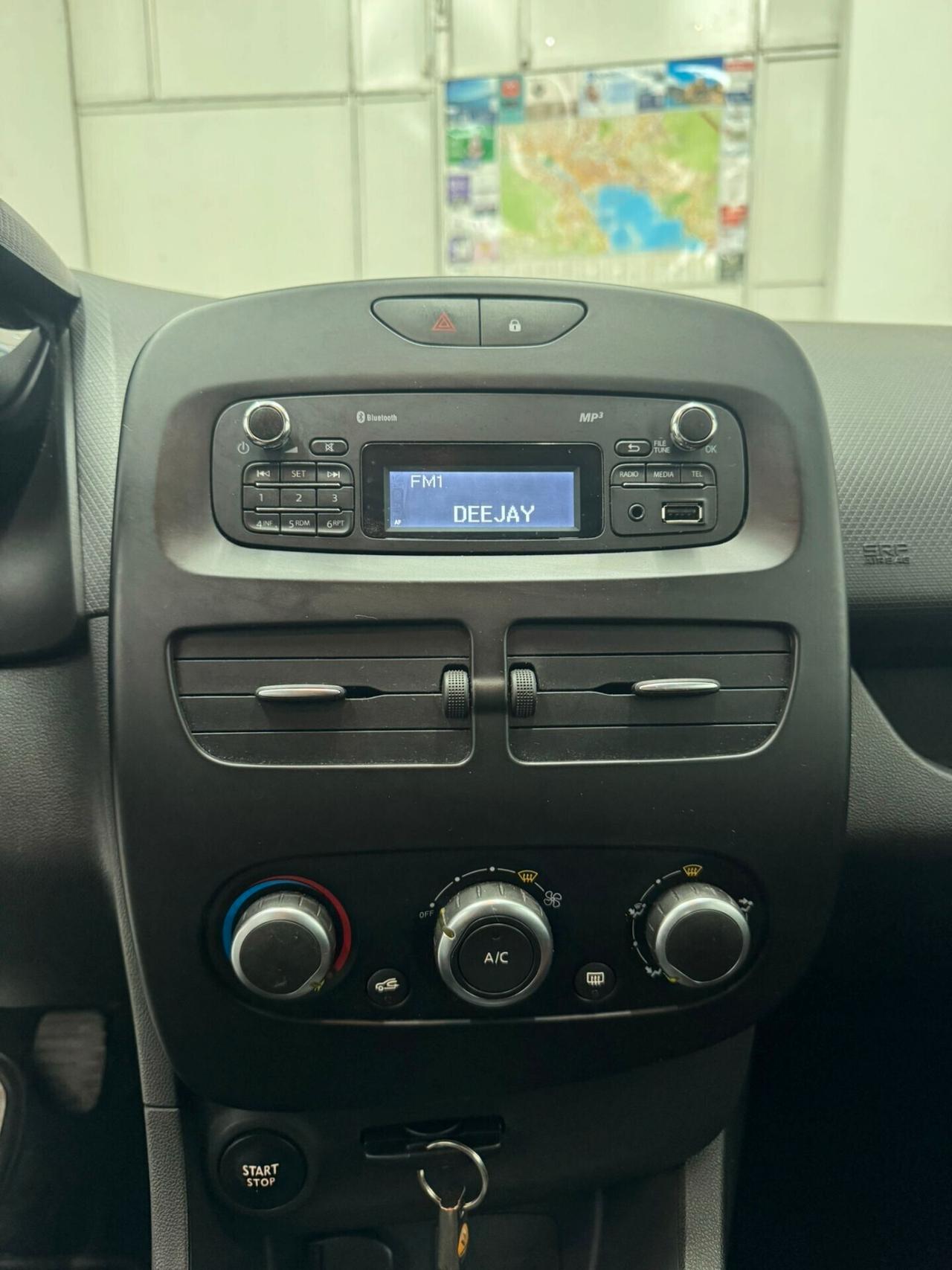 Renault Clio dCi 8V 75 CV Start&Stop 5 porte Energy Duel