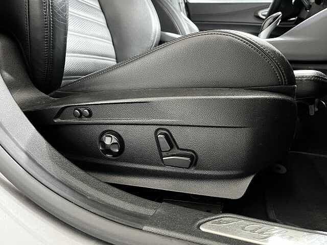 Alfa Romeo Giulia 2.2 Turbodiesel 210 CV AT8 AWD Q4 Veloce