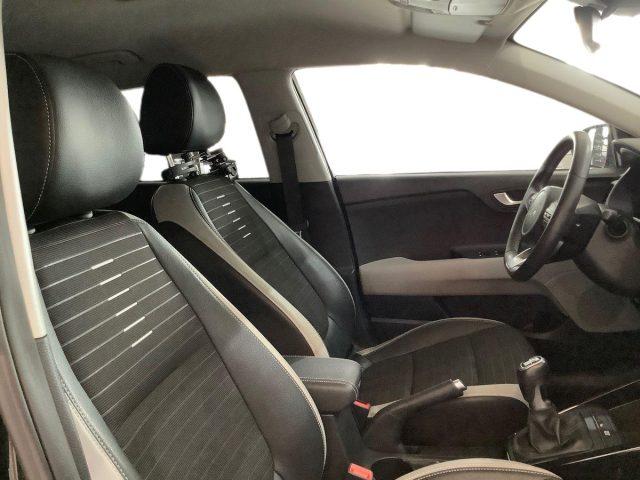 KIA Stonic 1.0 T-GDi 100 CV MHEV MT Black Edition