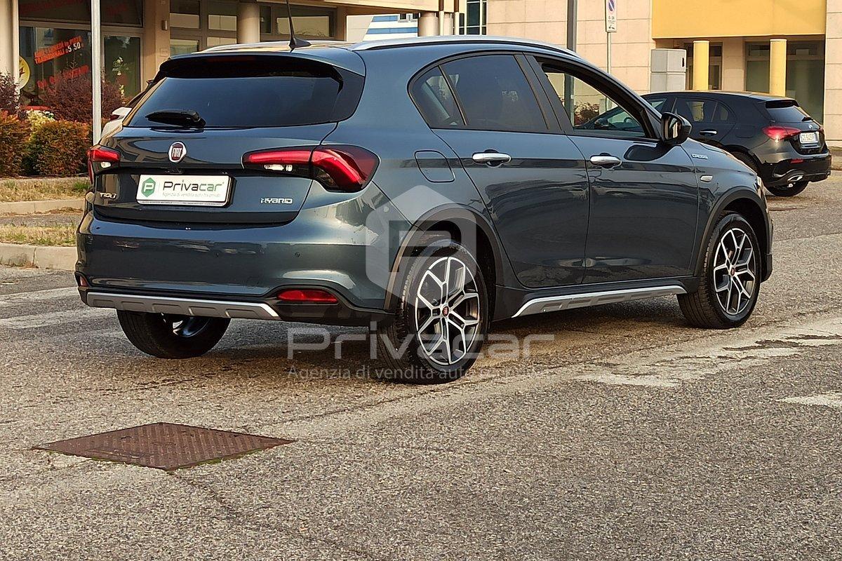 FIAT Tipo 1.5 Hybrid DCT 5 porte Cross