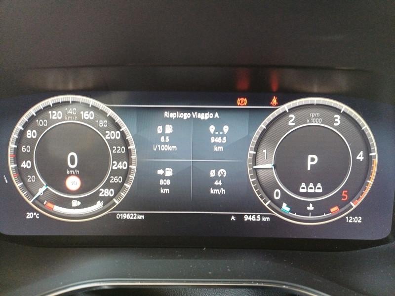 JAGUAR XF 2.0D MHEV 204 CV R-DYNAMIC S AUTO 4 PORTE BERLINA