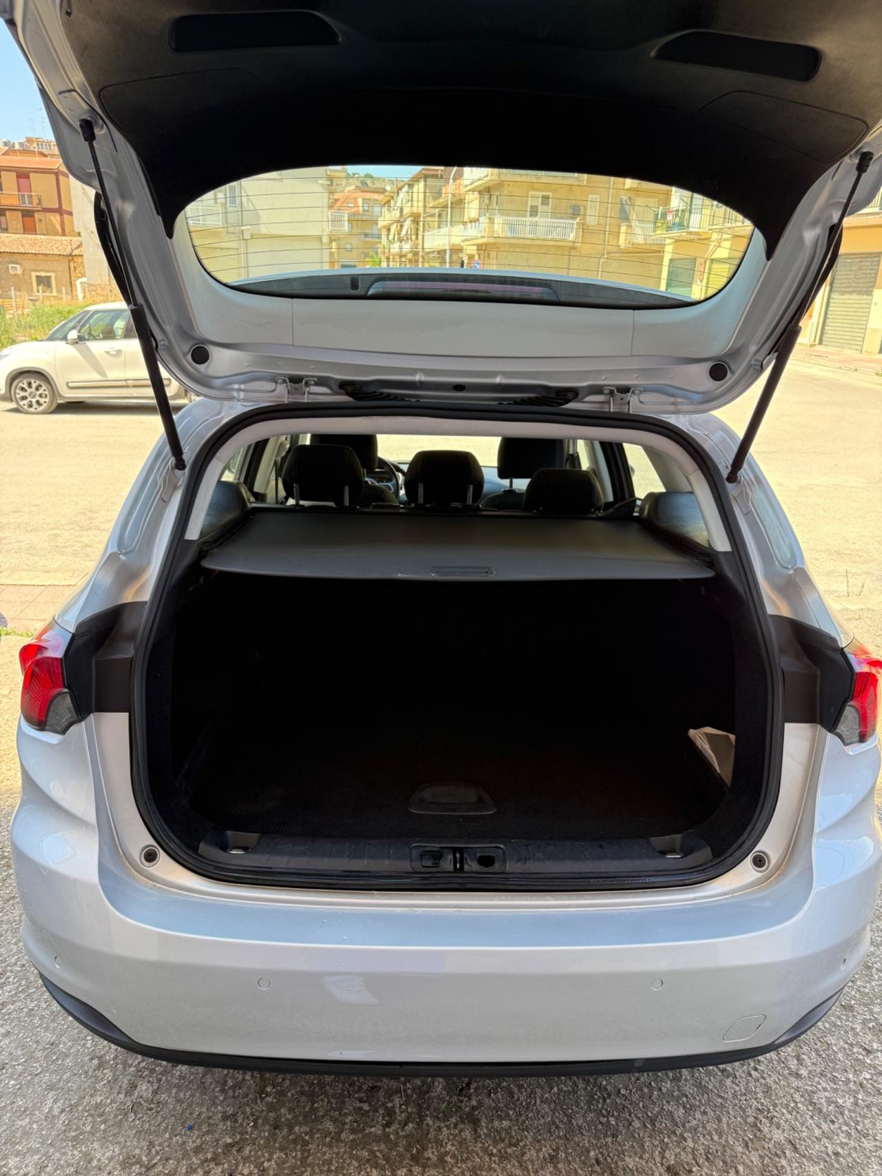 Fiat Tipo 1.6 Mjt S&S SW S-Design