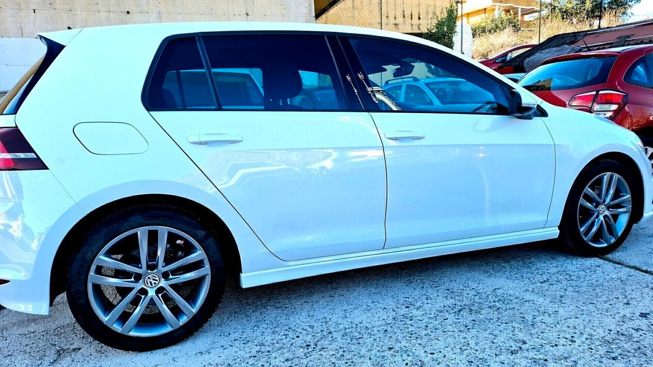 GOLF 7 1.6 TDI 110 CV 5p R LINE