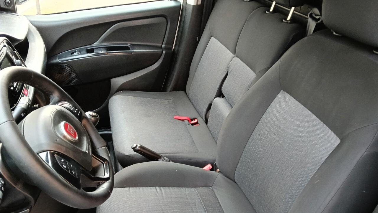 FIAT DOBLO' 1.6 MTJ-AUTOCARRO-3 POSTI