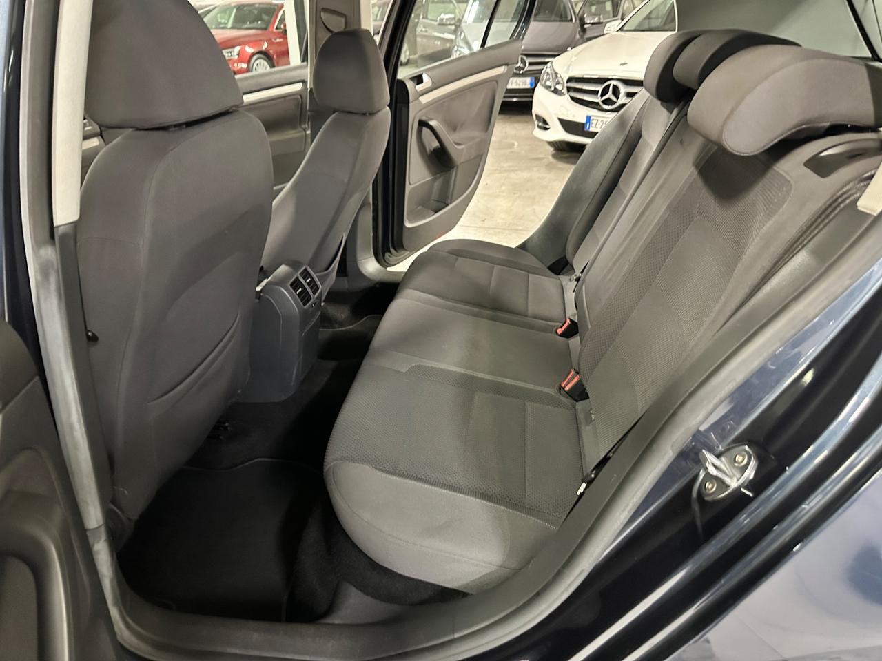 Volkswagen Golf 1.9 TDI DPF 5p. DSG Comfortline