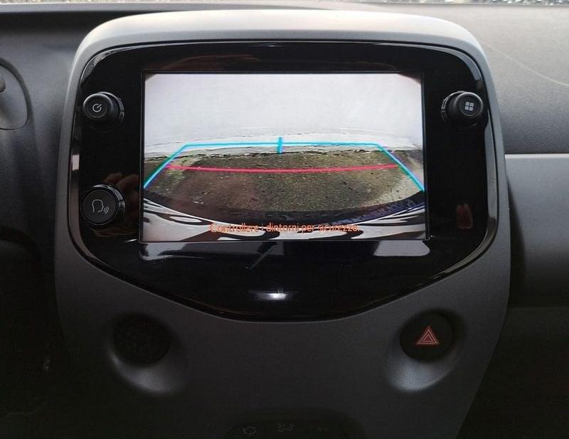 Toyota Aygo Aygo Connect 1.0 VVT-i 72 CV 5 porte x-play