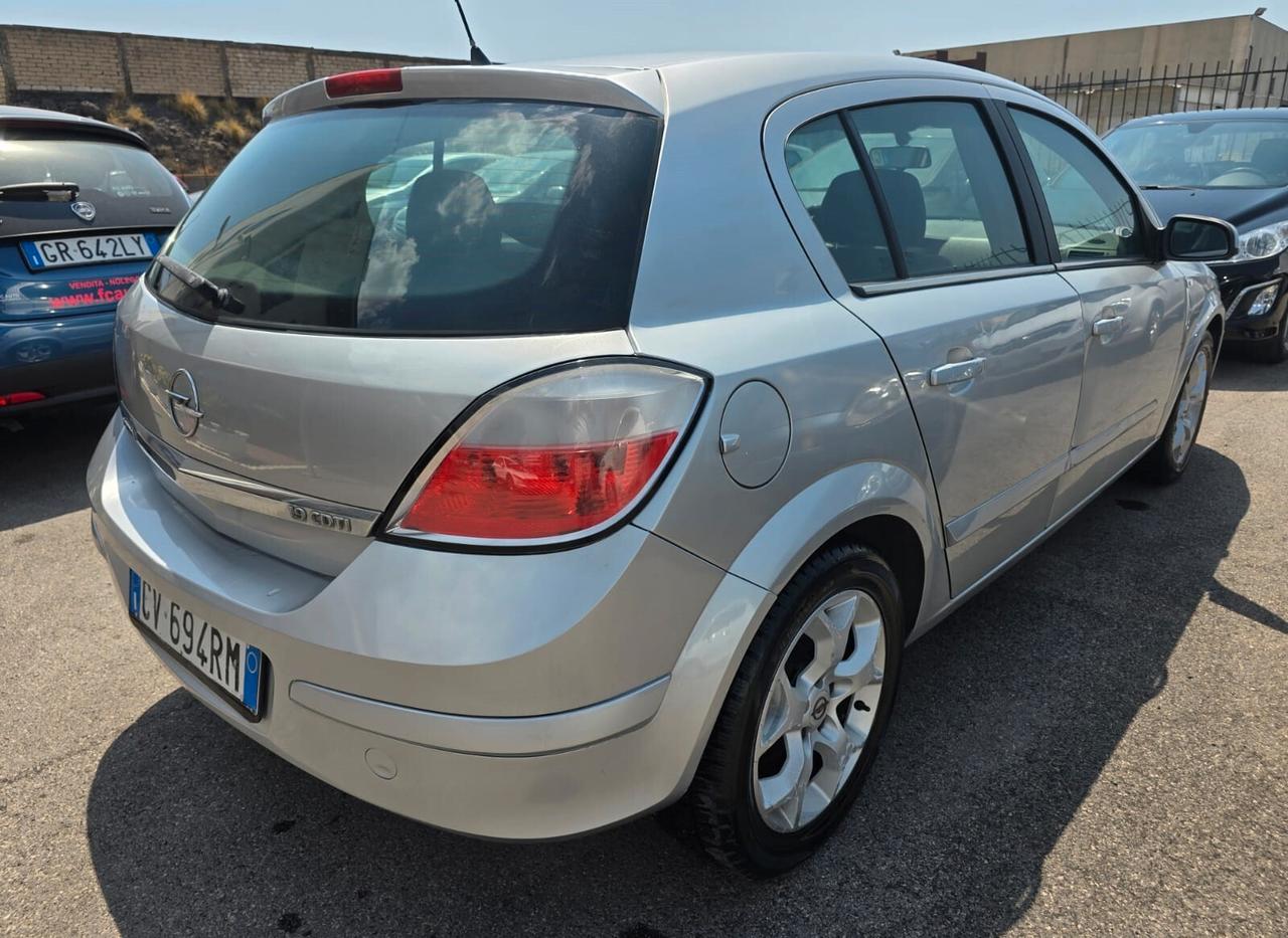 Opel Astra 1.9 CDTI 120CV Station Wagon Enjoy