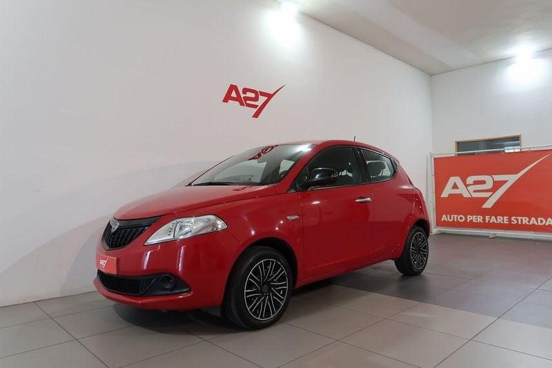 Lancia Ypsilon Ypsilon 1.0 firefly hybrid ORO s&s 70cv 5p.ti