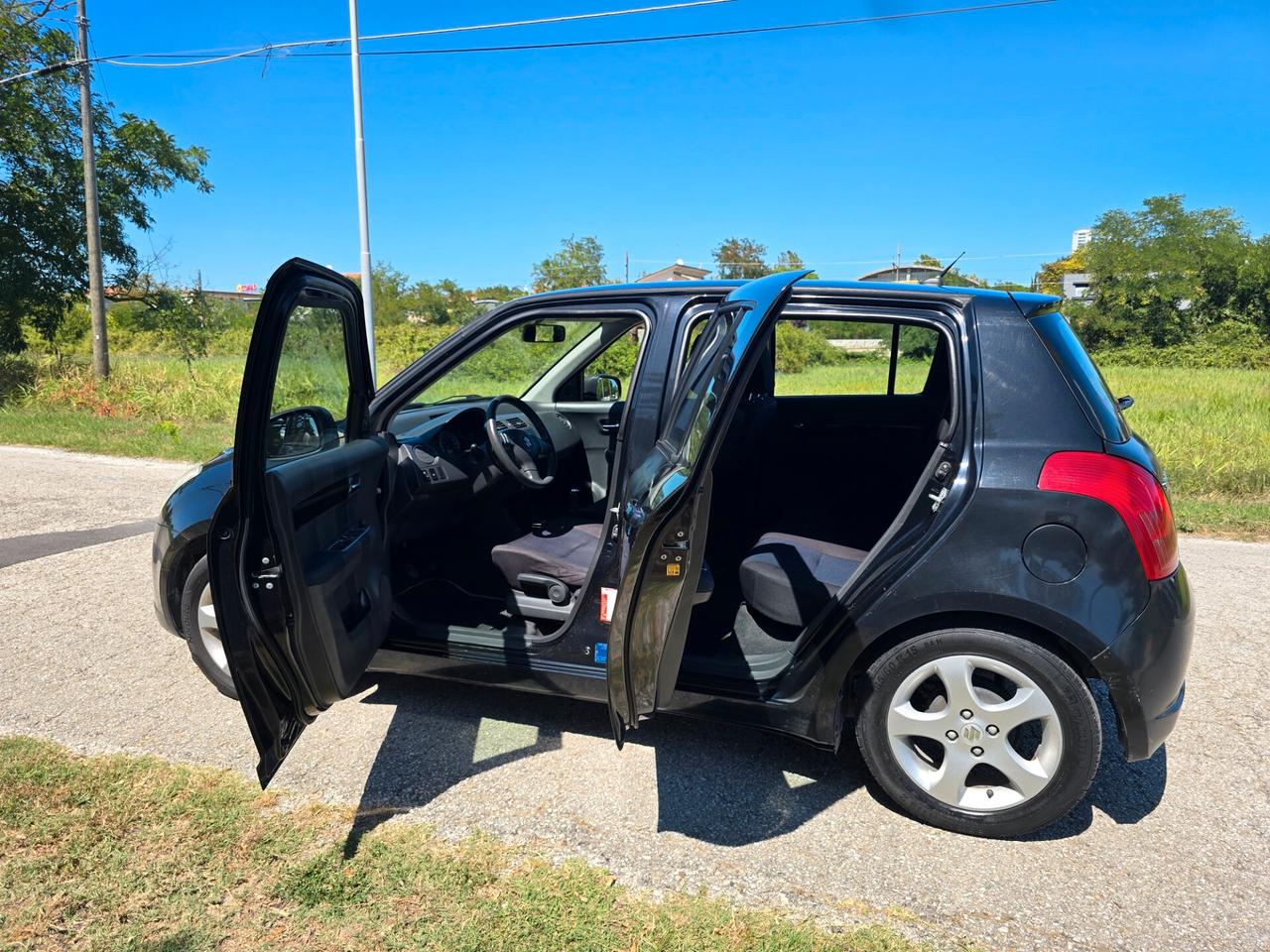 Suzuki Swift 1.3 GLP con GARANZIA-NEOPATENTATI