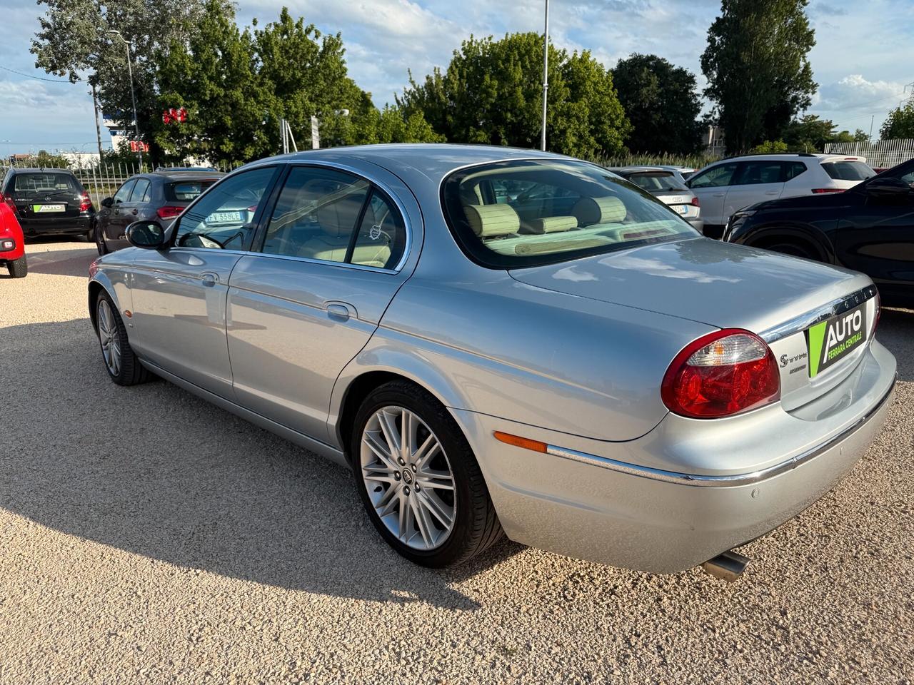Jaguar S-Type 2.7 diesel V6 Executive
