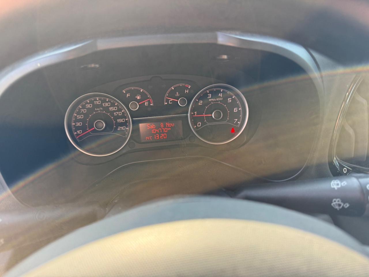 Fiat Doblo Combi N1 Autocarro 5 POSTI