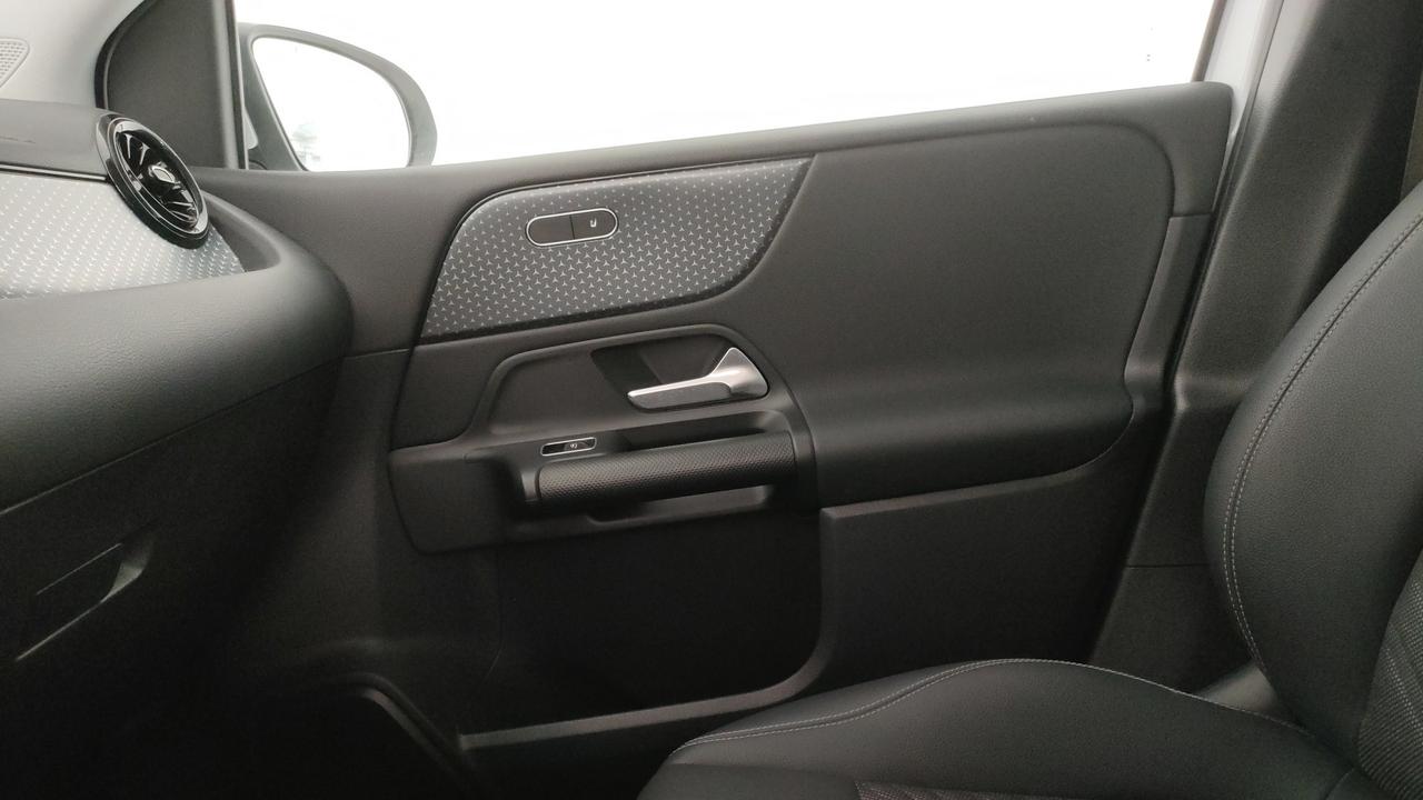 Mercedes-Benz B 180 Progressive Advanced auto