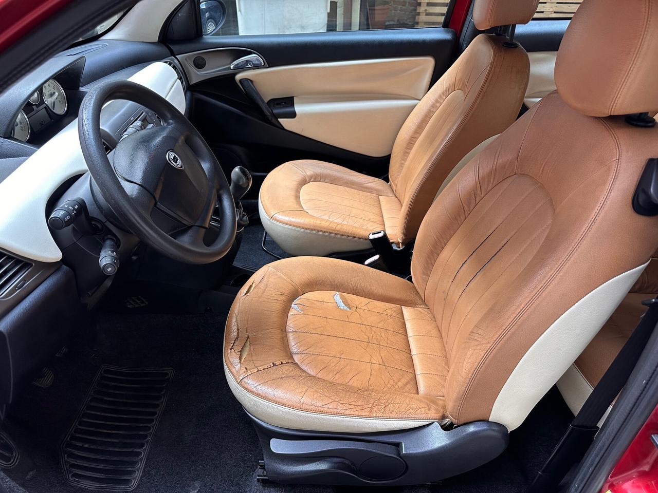 Lancia Ypsilon 1.3 Multijet PELLE - Bose