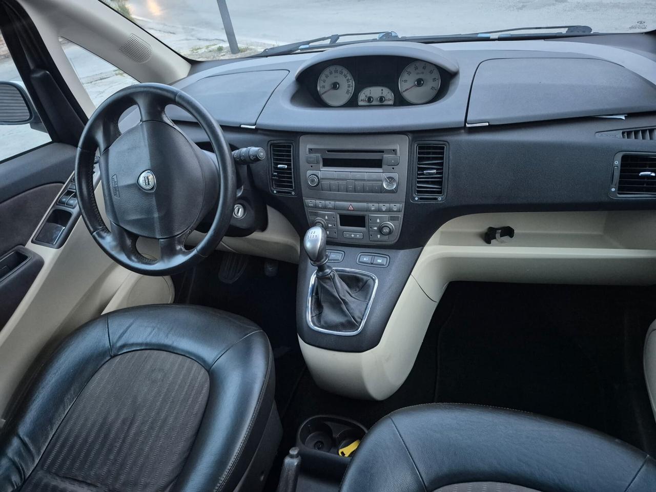Lancia MUSA 1.4 16V Platino Plus