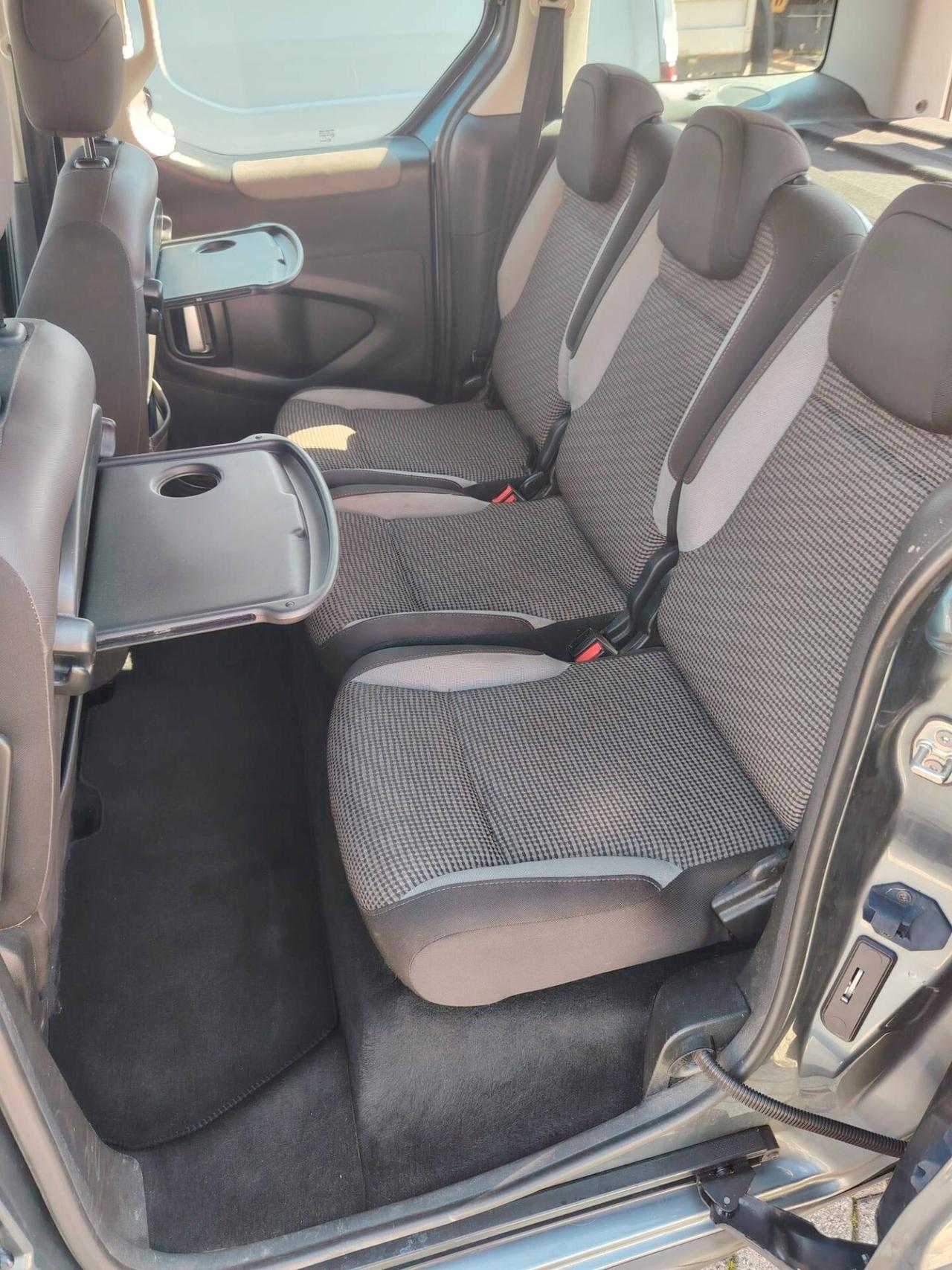 Peugeot Partner Tepee 1.6 HDi 115CV Outdoor