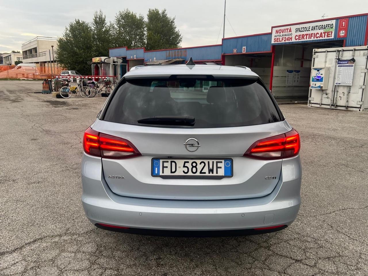 Opel Astra 1.6 CDTi 110CV Start&Stop Sports Tourer Innovation