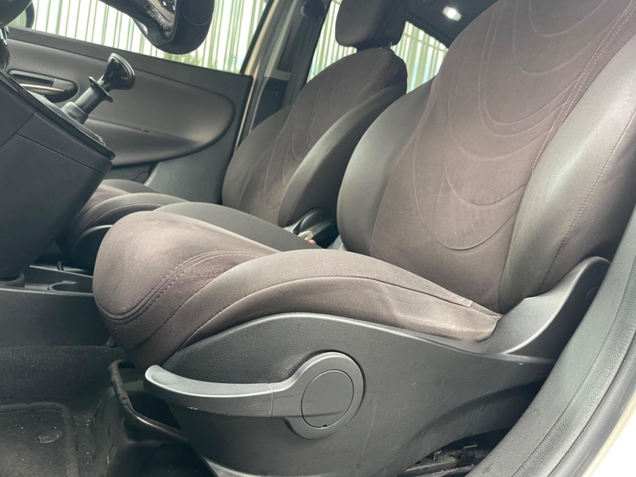 Lancia Ypsilon 1.2 69 CV 5 porte GPL Ecochic Gold