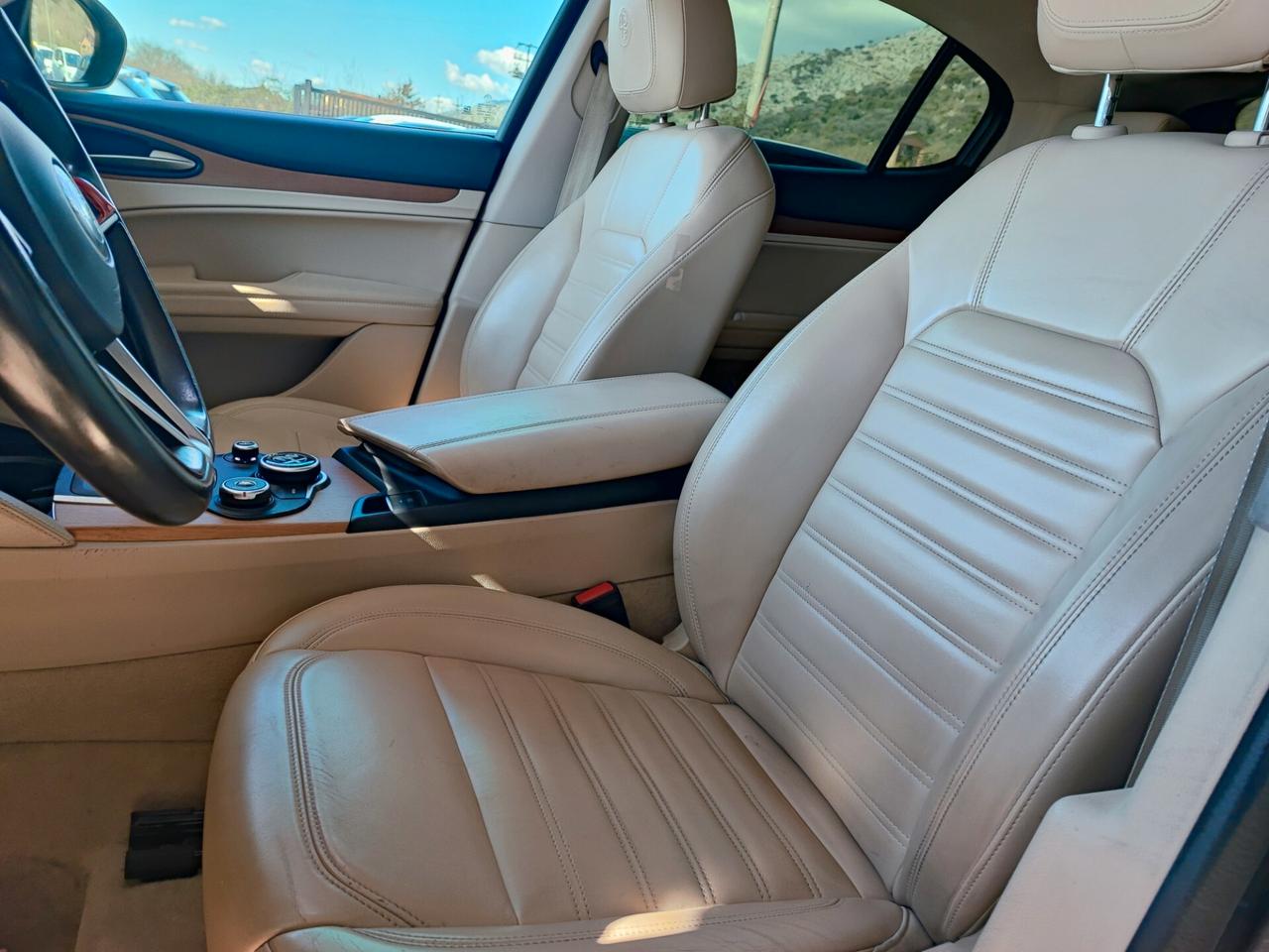 Alfa Romeo Stelvio 2.2 Turbodiesel 180 CV AT8 Q4 Super