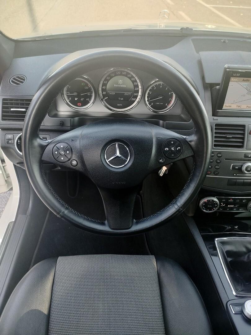 MERCEDES-BENZ C 180 CGI AMG Pack