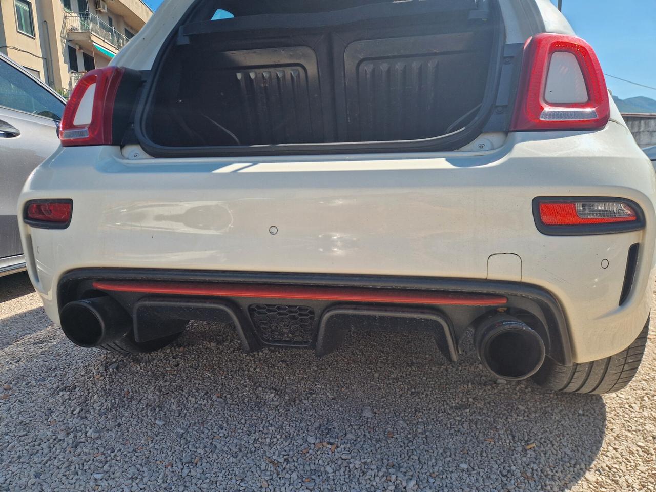 Abarth 500 1.4 Turbo T-Jet km 11000-2010