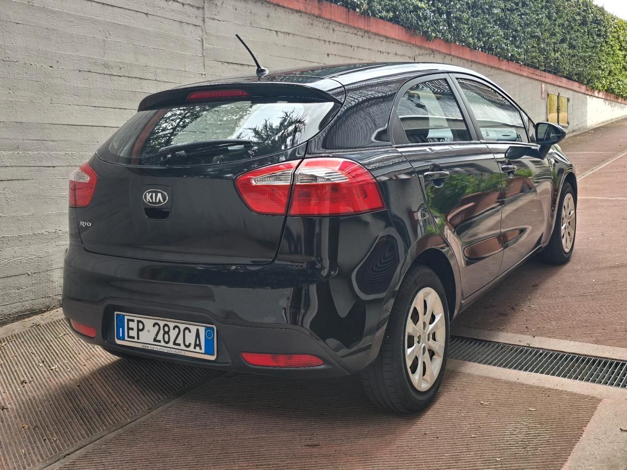 Kia Rio 1.2 CVVT 5p. EX - OK NEOPATENTATI