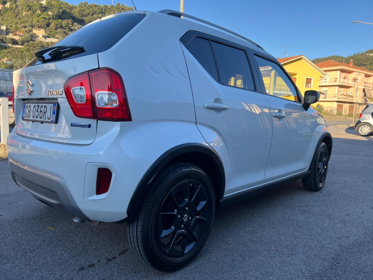 Suzuki Ignis 1.2 Hybrid Top solo 3.500 km