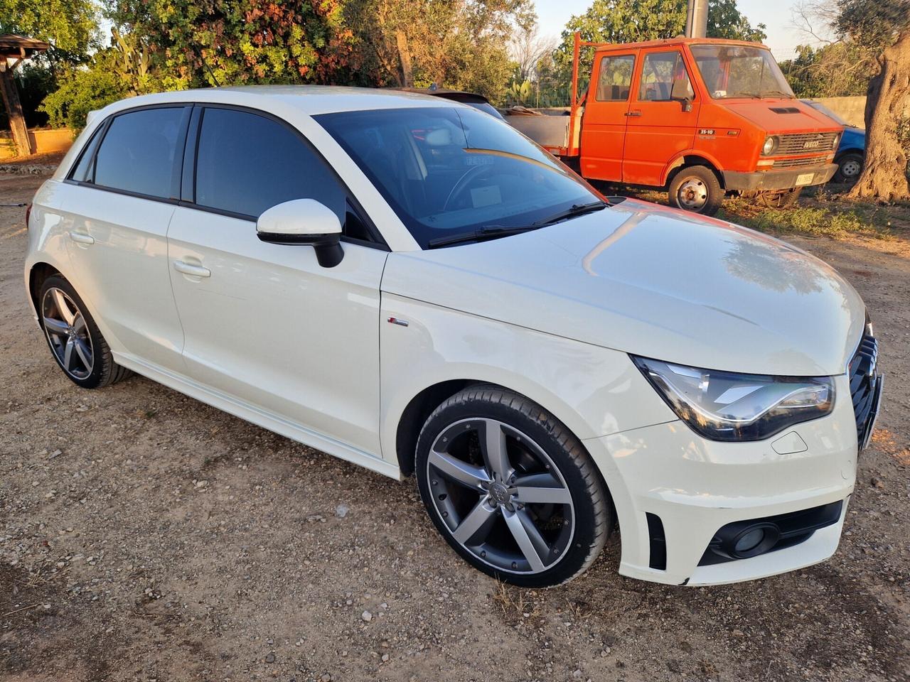 Audi A1 SPB 1.6 TDI S Line - 2012