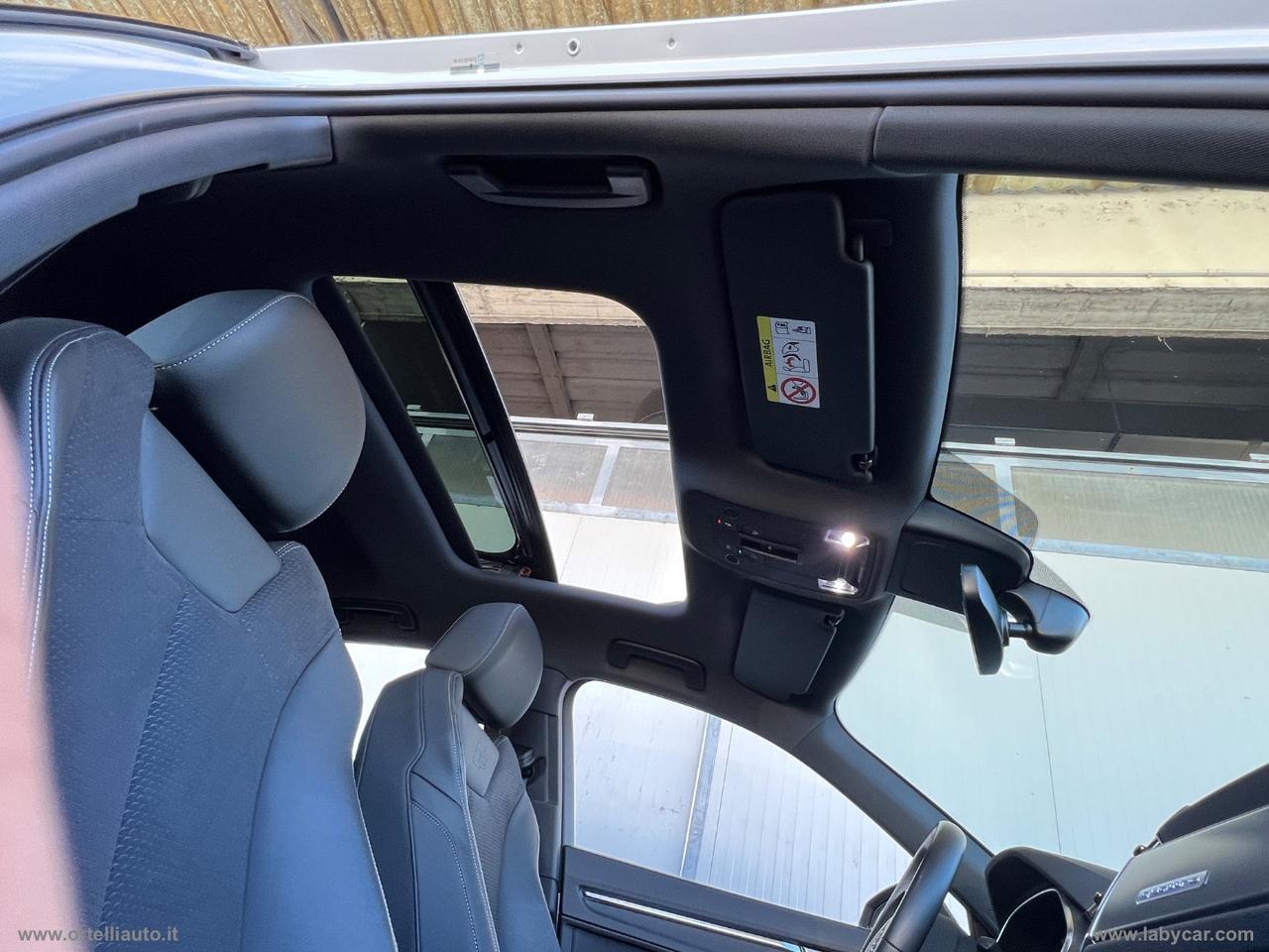 AUDI Q3 SPB 40 TDI quattro S tr. Ident. Black