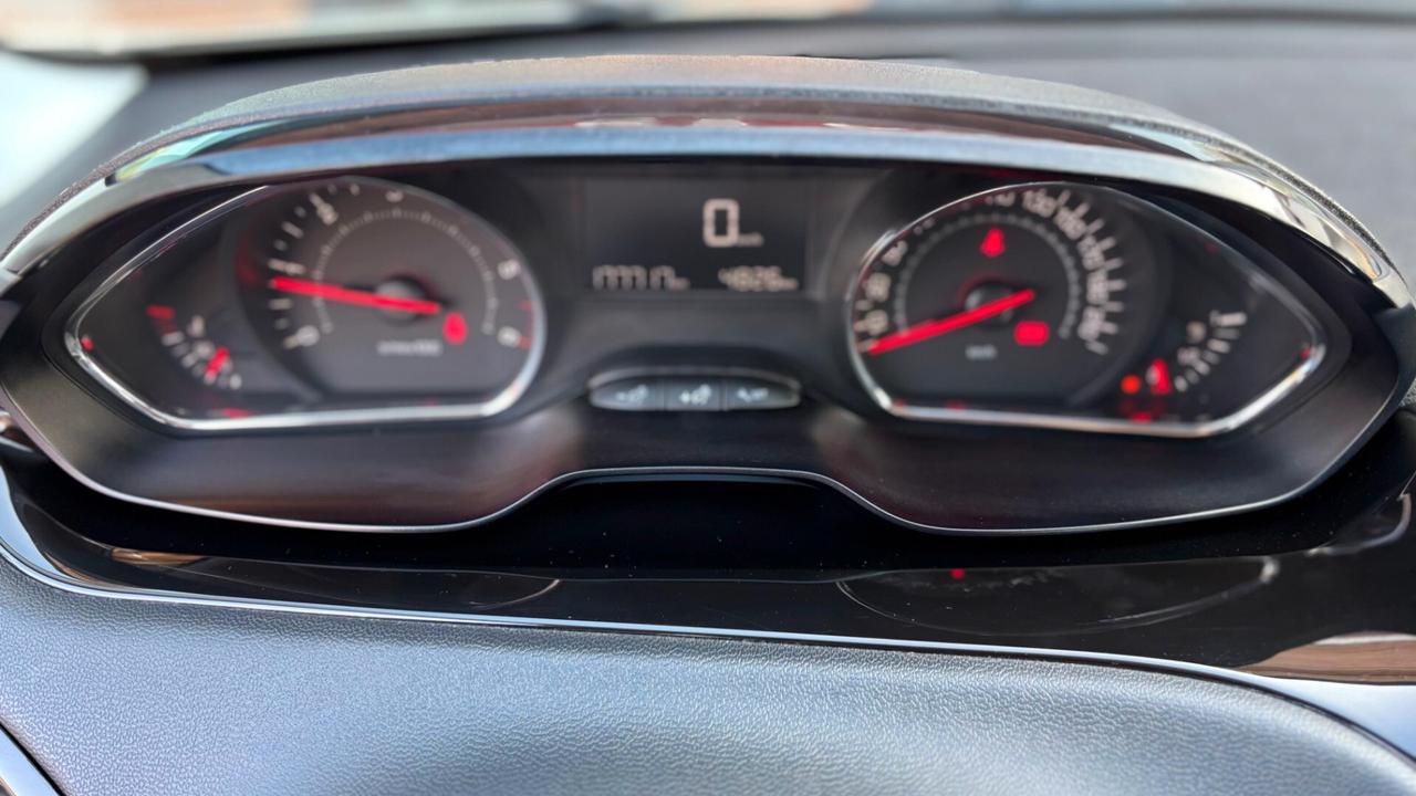 Peugeot 208 1.6 HDi 92CV 5 porte