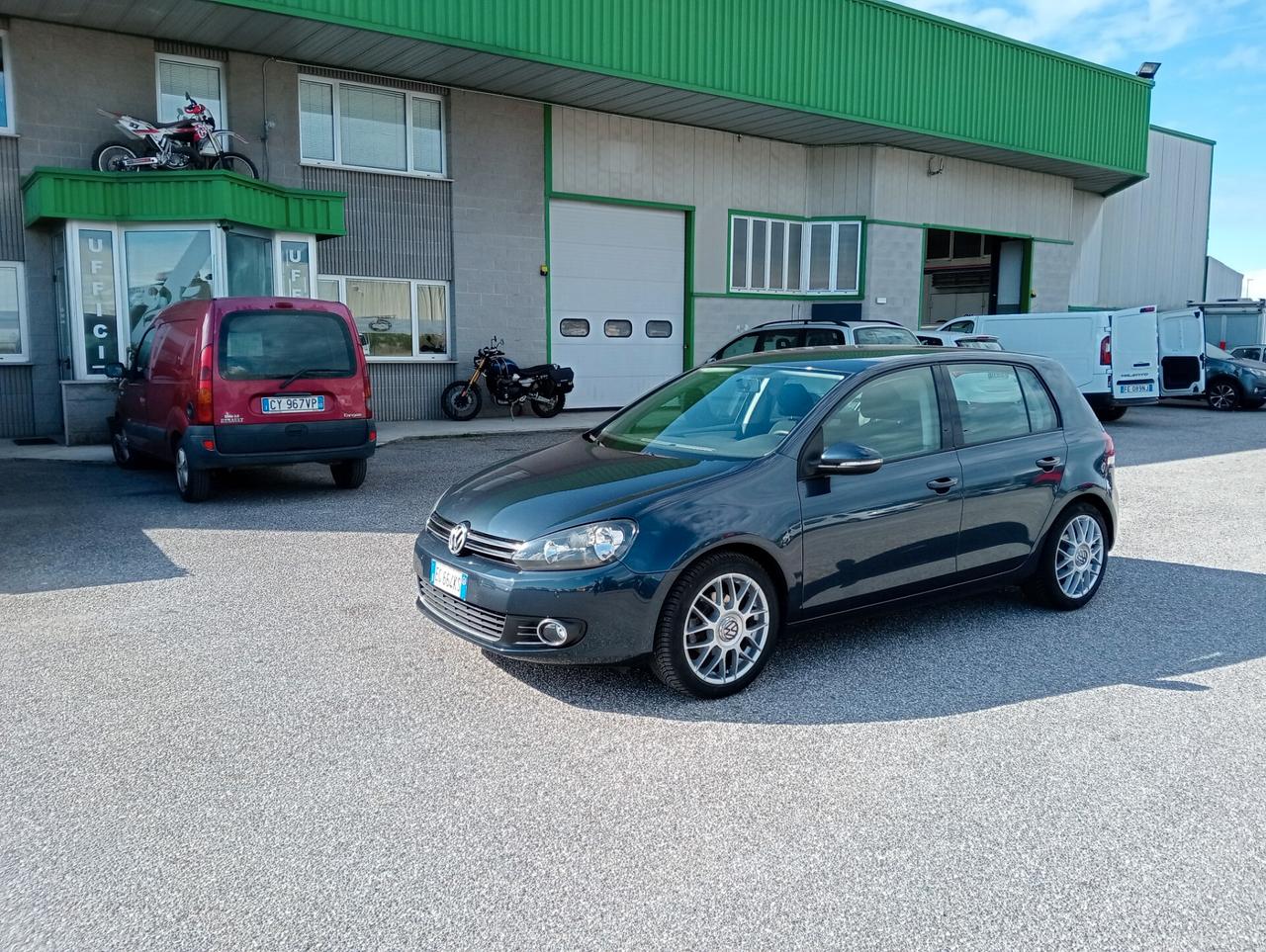 Volkswagen Golf 1.6TDI 5p. Highline