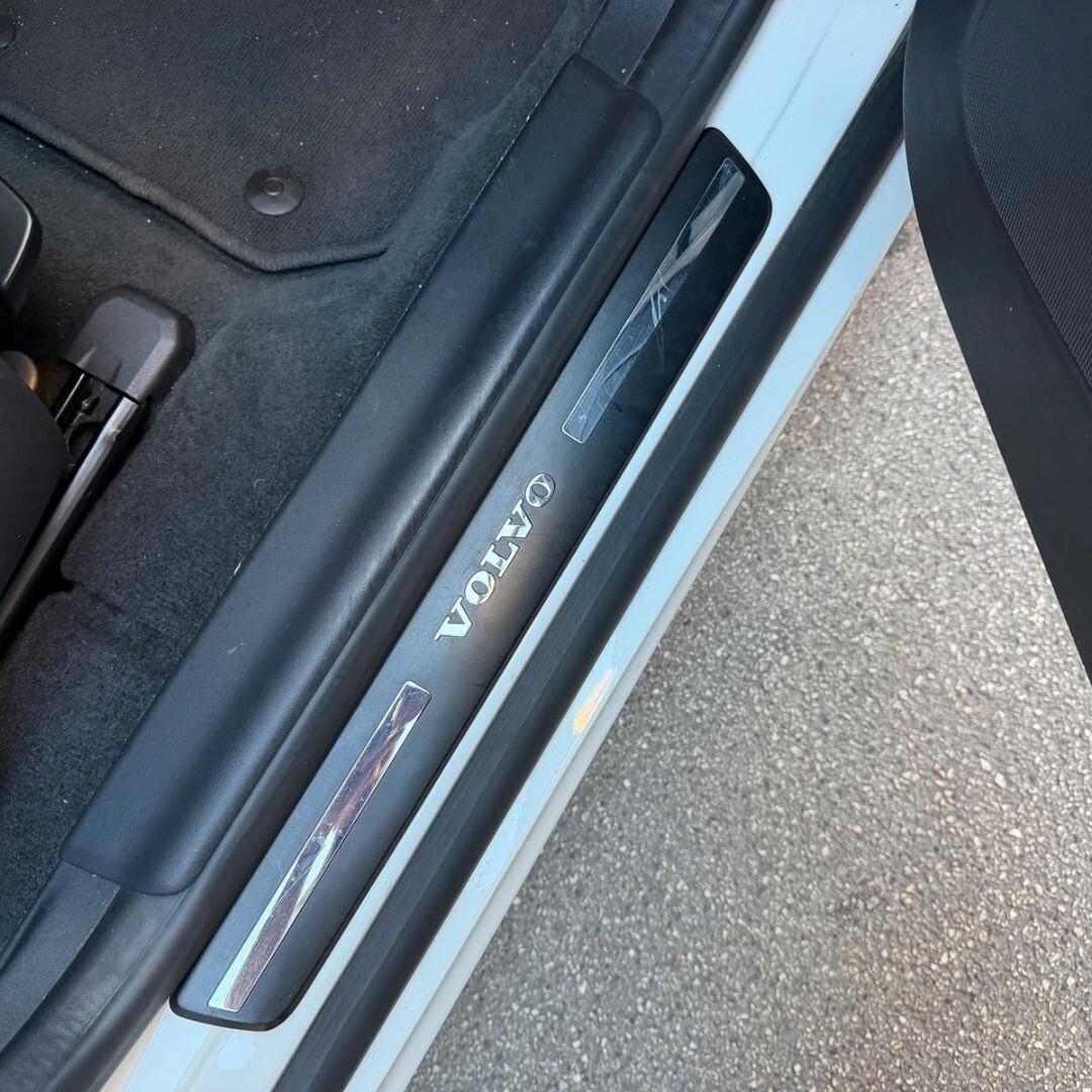 Volvo XC60 - 181CV