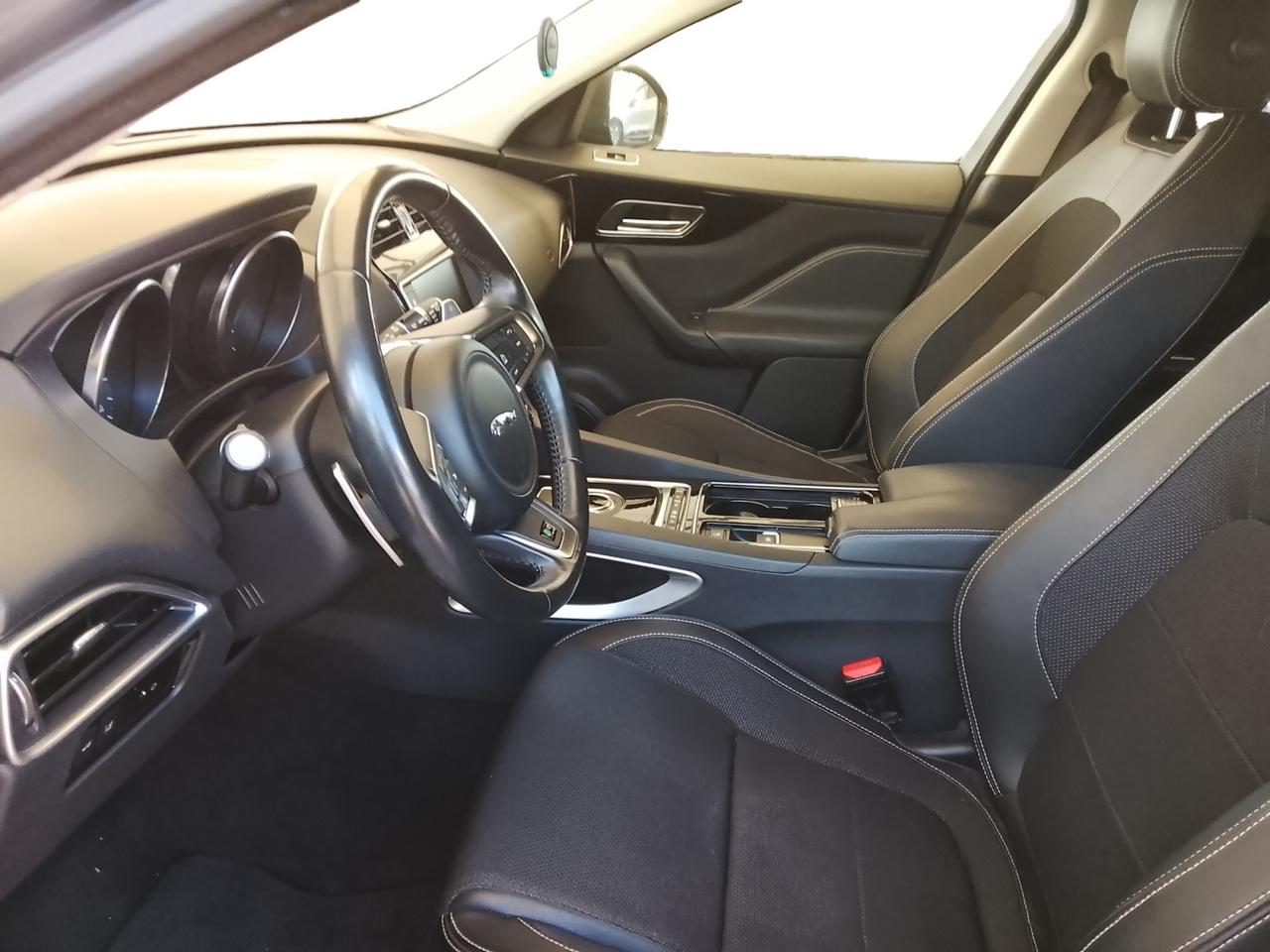 JAGUAR F-Pace 2015 - F-Pace 2.0d i4 Prestige awd 180cv auto my18