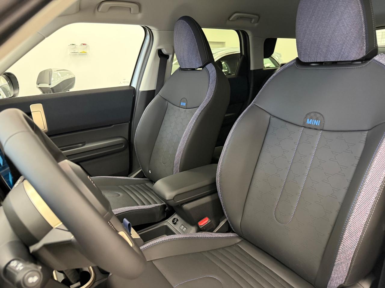 Mini Cooper Countryman D Essential