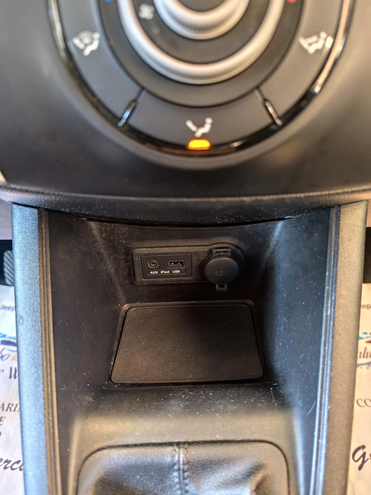 Kia Venga 1.4 CRDi 90CV CROSSOVER