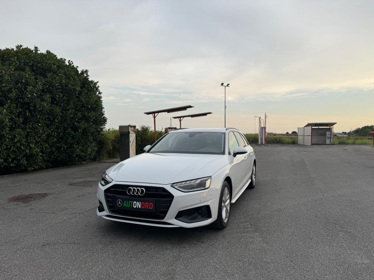 Audi A4 Avant 35 TDI/163 CV S tronic line edition