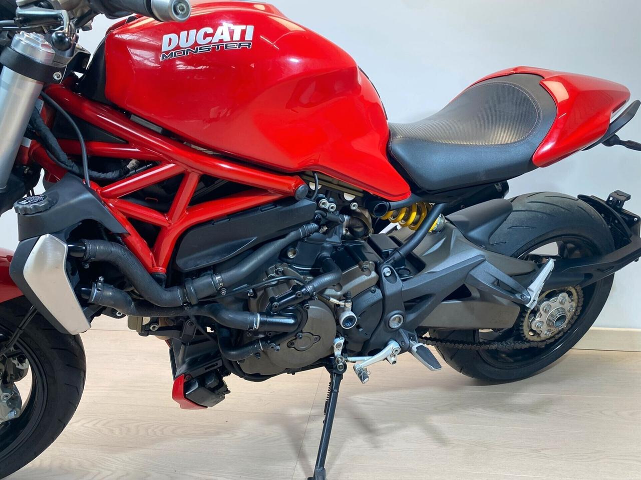 DUCATI MONSTER 1200 + TERMIGNONI DA 99€ AL MESE