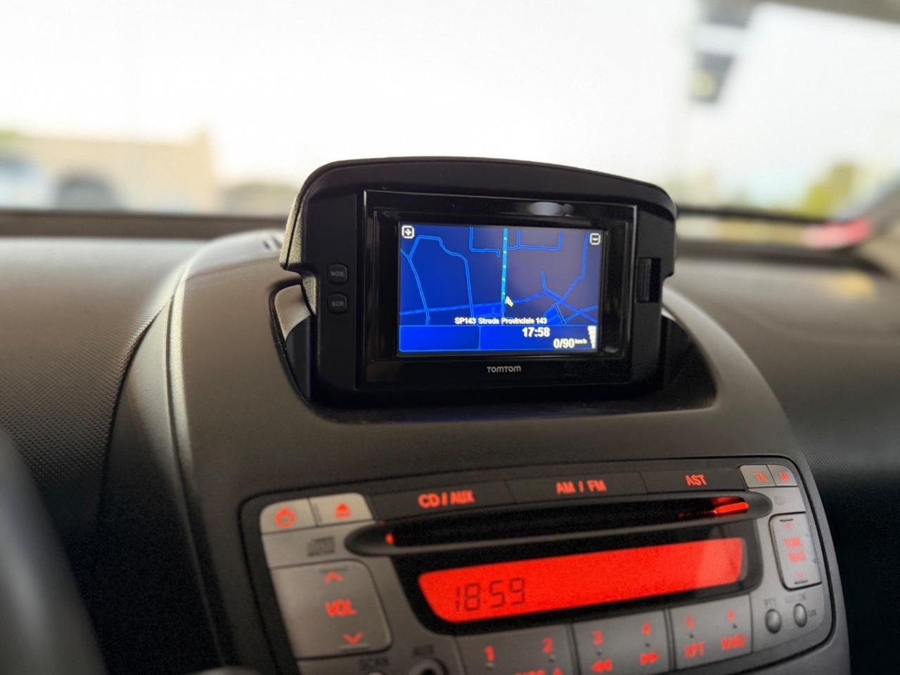 Toyota Aygo 1.0 12V VVT-i 5 porte Active Connect